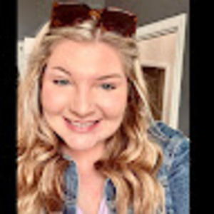 Meet your Posher, Abigail